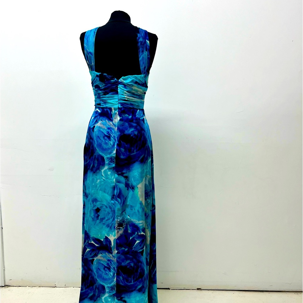 Beautiful statement dress. 100% silk